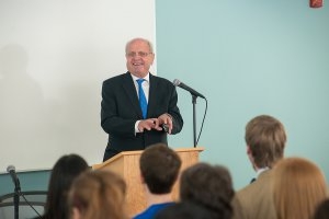 Ambassador Mike Moore of New Zealand
